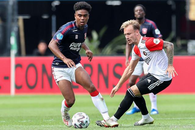 开局即高能 开局即高能